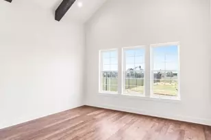 306 Interlaken St, Fredericksburg, TX 78624 - Photo 15