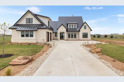 306 Interlaken Street, Fredericksburg, TX 78624 - Photo 1