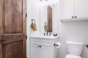 306 Interlaken St, Fredericksburg, TX 78624 - Photo 33