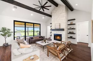 306 Interlaken St, Fredericksburg, TX 78624 - Photo 3