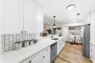 5604 Chadwyck Dr, Austin, TX 78723 - Photo 11