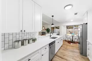 5604 Chadwyck Dr, Austin, TX 78723 - Photo 11