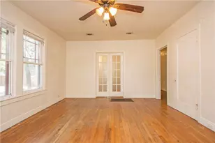 2845 San Gabriel St, Austin, TX 78705 - Photo 9