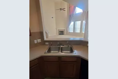 501 Dinge Bay Drive, Round Rock, TX 78664 - Photo 13