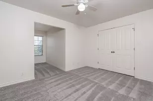 200 Sandstone Dr, Jarrell, TX 76537 - Photo 19