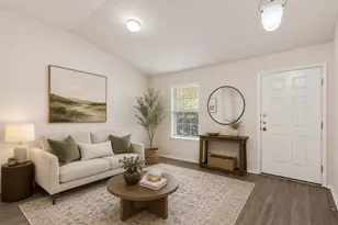 3924 Links Ln, Round Rock, TX 78664 - Photo 5