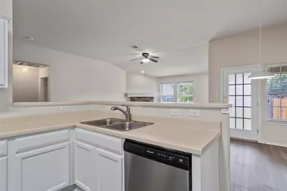 3924 Links Lane, Round Rock, TX 78664 - Photo 15