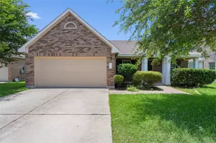 3924 Links Ln, Round Rock, TX 78664 - Photo 3