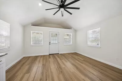 222 Houston Avenue, Somerville, TX 77879 - Photo 3
