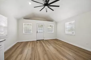 222 Houston Ave, Somerville, TX 77879 - Photo 3