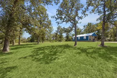 222 Houston Avenue, Somerville, TX 77879 - Photo 19