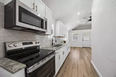 222 Houston Avenue, Somerville, TX 77879 - Photo 7