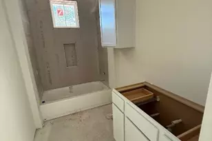 112 Broken Bow St, Horseshoe Bay, TX 78657 - Photo 15