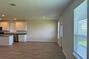 639 Papaya Dr, Buda, TX 78610 - Photo 13