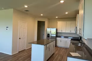 639 Papaya Dr, Buda, TX 78610 - Photo 17