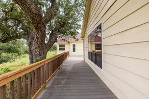 1110 Oakwood Loop, San Marcos, TX 78666 - Photo 21