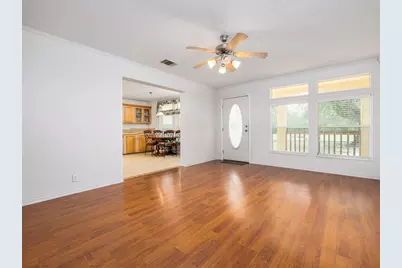 1110 Oakwood Loop, San Marcos, TX 78666 - Photo 5