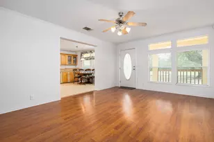 1110 Oakwood Loop, San Marcos, TX 78666 - Photo 5