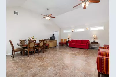 1110 Oakwood Loop, San Marcos, TX 78666 - Photo 15