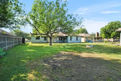 909 Garden View Drive, Georgetown, TX 78628 - Photo 19