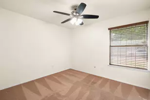 909 Garden View Dr, Georgetown, TX 78628 - Photo 17