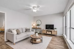 3115 Helms St, Austin, TX 78705 - Photo 3