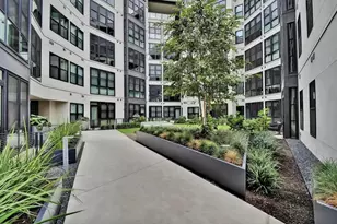 800 Embassy Dr, Austin, TX 78702 - Photo 31