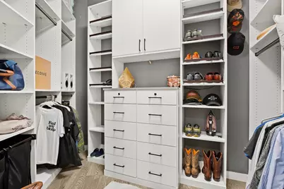 800 Embassy Drive #328, Austin, TX 78702 - Photo 15