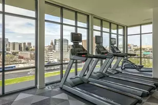 800 Embassy Dr, Austin, TX 78702 - Photo 27