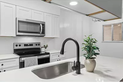 3704 Speedway #102, Austin, TX 78705 - Photo 15