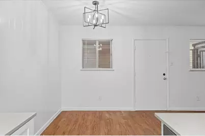 3704 Speedway #102, Austin, TX 78705 - Photo 17