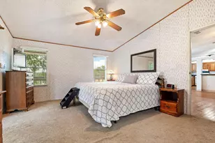 1019 Lakeshore Dr, Spicewood, TX 78669 - Photo 13