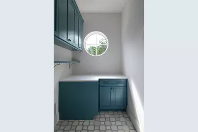 1900 Matthews Drive, Austin, TX 78703 - Photo 17