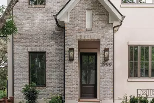 1900 Matthews Dr, Austin, TX 78703 - Photo 3