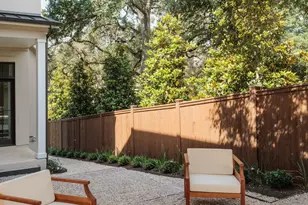 1900 Matthews Dr, Austin, TX 78703 - Photo 27