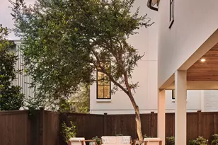 1900 Matthews Dr, Austin, TX 78703 - Photo 7