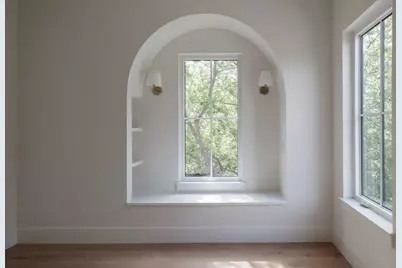 1900 Matthews Drive, Austin, TX 78703 - Photo 15