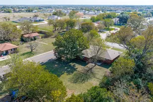 506 E Avenue T, Belton, TX 76513 - Photo 11