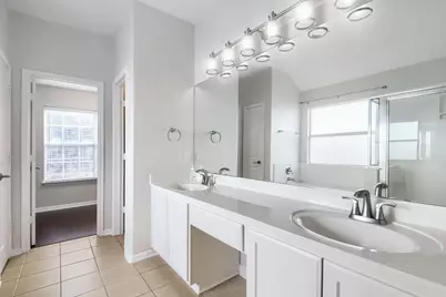 8215 Menlo Park Place, Round Rock, TX 78681 - Photo 11