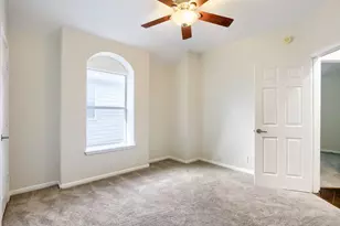 8215 Menlo Park Pl, Round Rock, TX 78681 - Photo 19