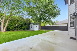 8215 Menlo Park Pl, Round Rock, TX 78681 - Photo 21