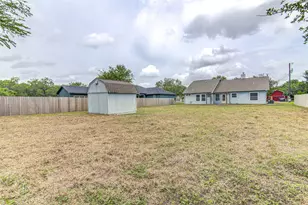107 W Pauwela Ln, Bastrop, TX 78602 - Photo 21
