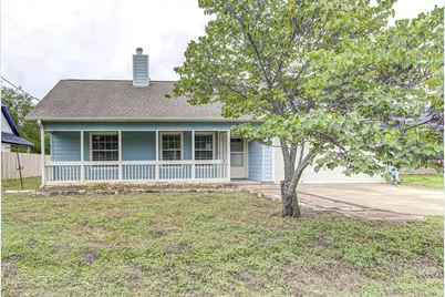 107 W Pauwela Lane, Bastrop, TX 78602 - Photo 3