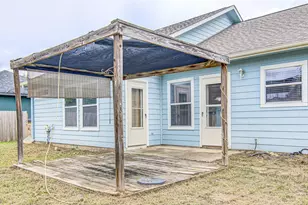107 W Pauwela Ln, Bastrop, TX 78602 - Photo 19