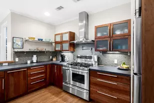 1902 W 41st St, Austin, TX 78731 - Photo 9