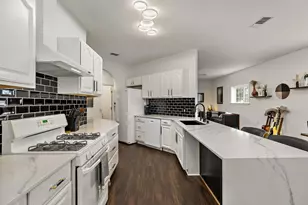 103 Turney St, Smithville, TX 78957 - Photo 13