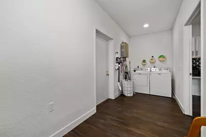 103 Turney Street, Smithville, TX 78957 - Photo 21