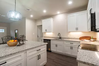 306 String Prairie Way, Smithville, TX 78957 - Photo 11