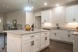 306 String Pr Wy, Smithville, TX 78957 - Photo 9