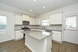 180 Madrid Dr, Kyle, TX 78640 - Photo 13